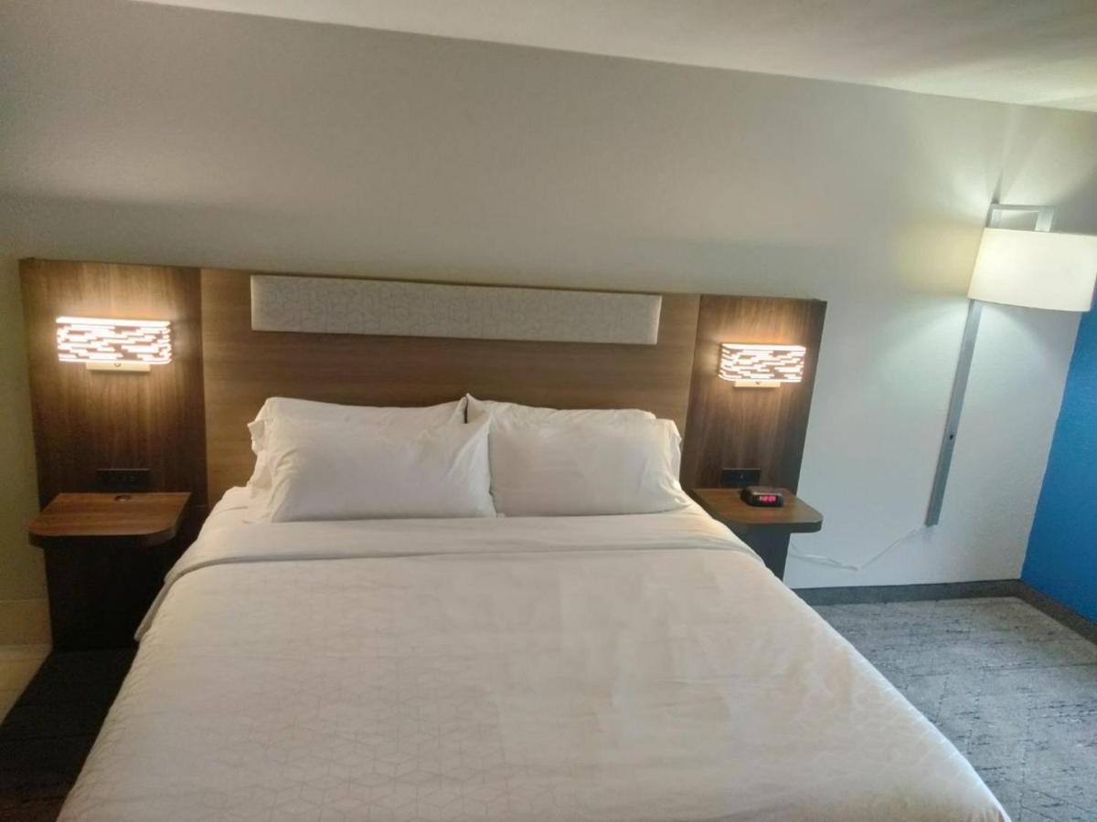 Holiday Inn Express Lapeer By Ihg Ngoại thất bức ảnh