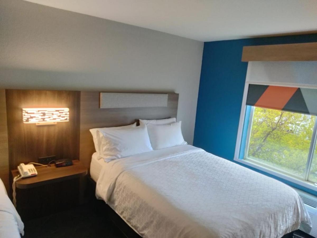 Holiday Inn Express Lapeer By Ihg Ngoại thất bức ảnh